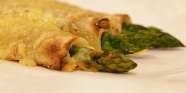 Asparagus Crepe Roll